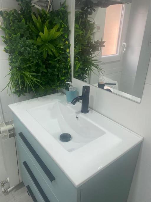 Apartamento En Toledo Ideal Para Visitas A Puy Du Fou Buitenkant foto